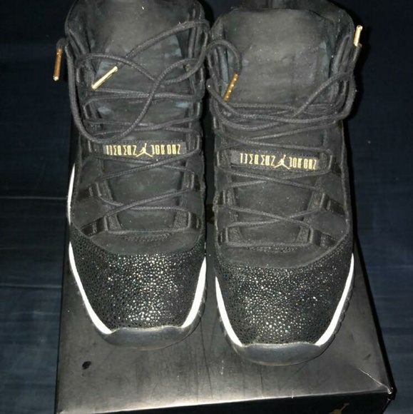 Air Jordan 11 Retro - Picture 3 of 6